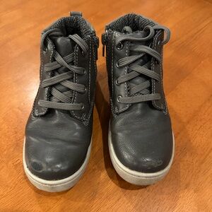 Eddie Bauer sneaker/boots
